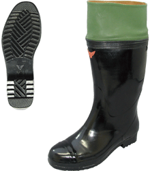 AB030はゴムフードが雪・土・泥の浸入を防止する安全長靴
