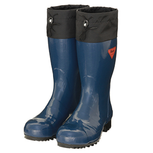 AB061紺はフードで外部からの土・泥・雪の浸入を防ぐ安全長靴